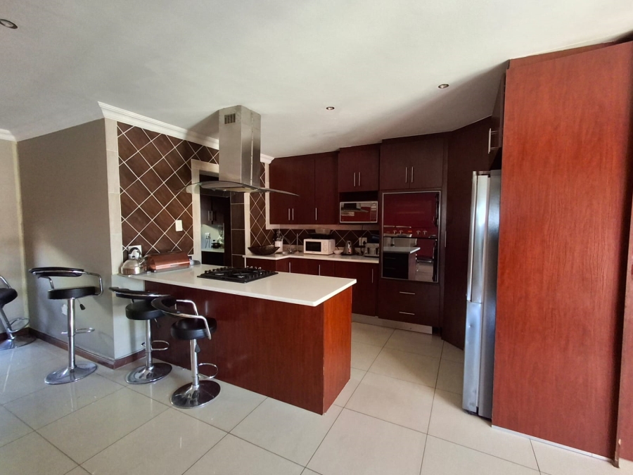 4 Bedroom Property for Sale in Theresa Park Gauteng