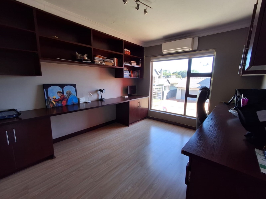4 Bedroom Property for Sale in Theresa Park Gauteng