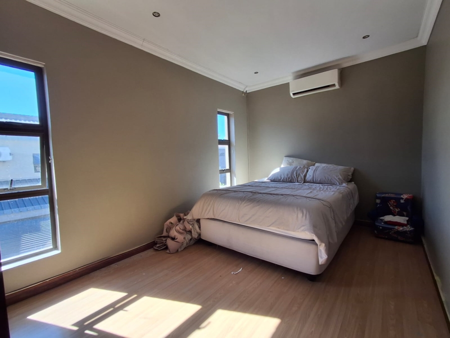 4 Bedroom Property for Sale in Theresa Park Gauteng