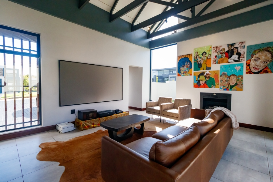 4 Bedroom Property for Sale in Midstream Estate Gauteng