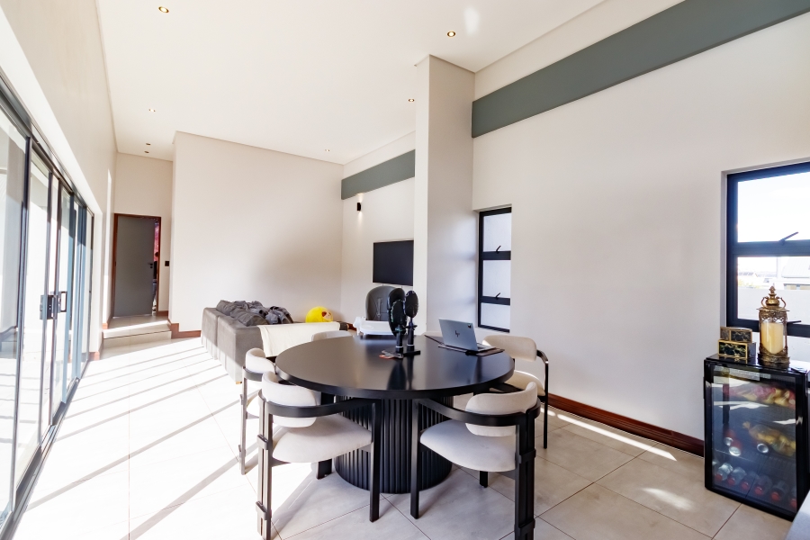 4 Bedroom Property for Sale in Midstream Estate Gauteng