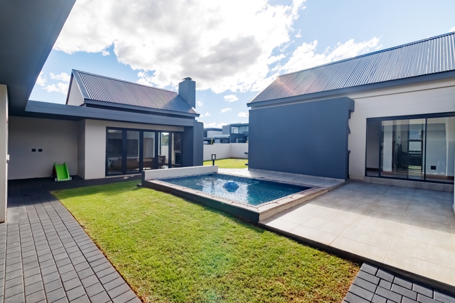 4 Bedroom Property for Sale in Midstream Estate Gauteng
