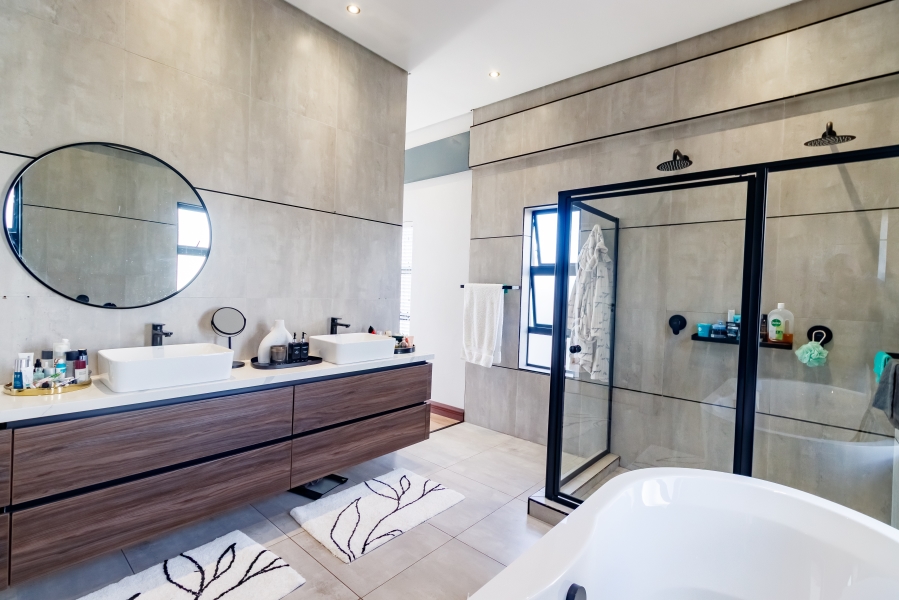 4 Bedroom Property for Sale in Midstream Estate Gauteng