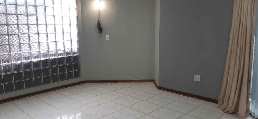 3 Bedroom Property for Sale in Waterkloof Heights Gauteng