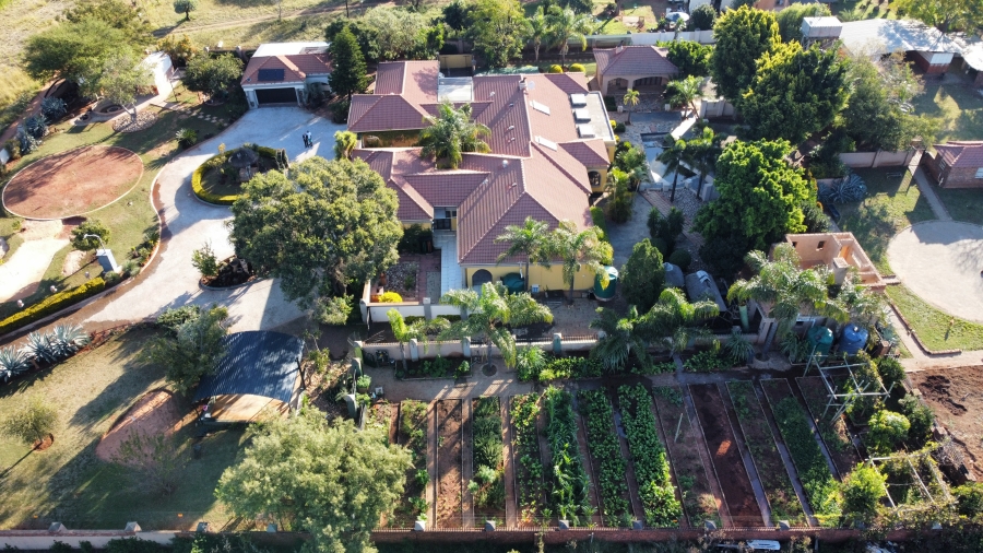 4 Bedroom Property for Sale in Hartebeeshoek Gauteng