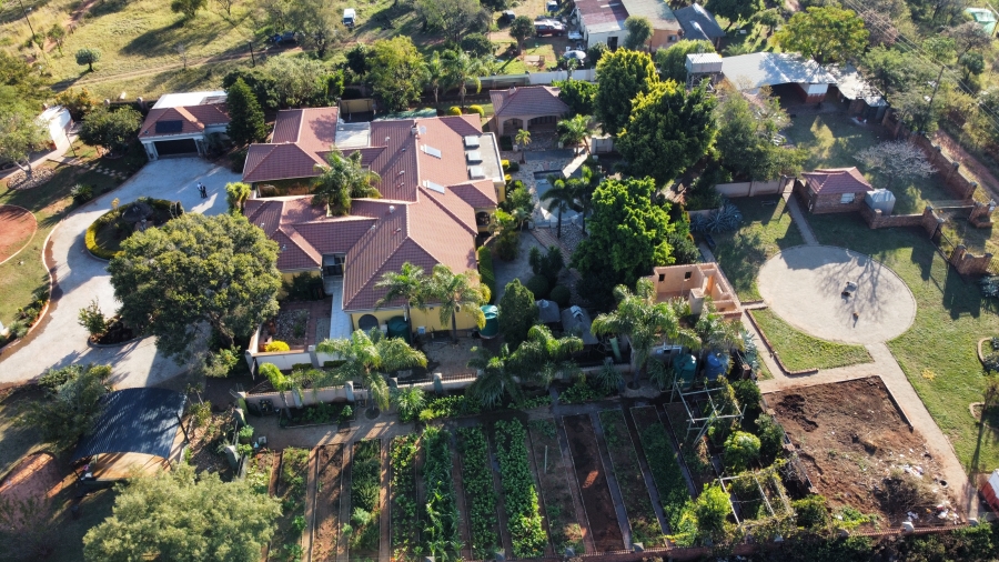 4 Bedroom Property for Sale in Hartebeeshoek Gauteng