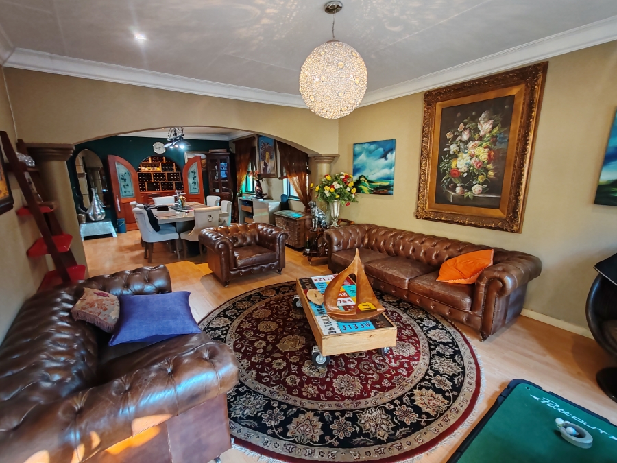 4 Bedroom Property for Sale in Hartebeeshoek Gauteng