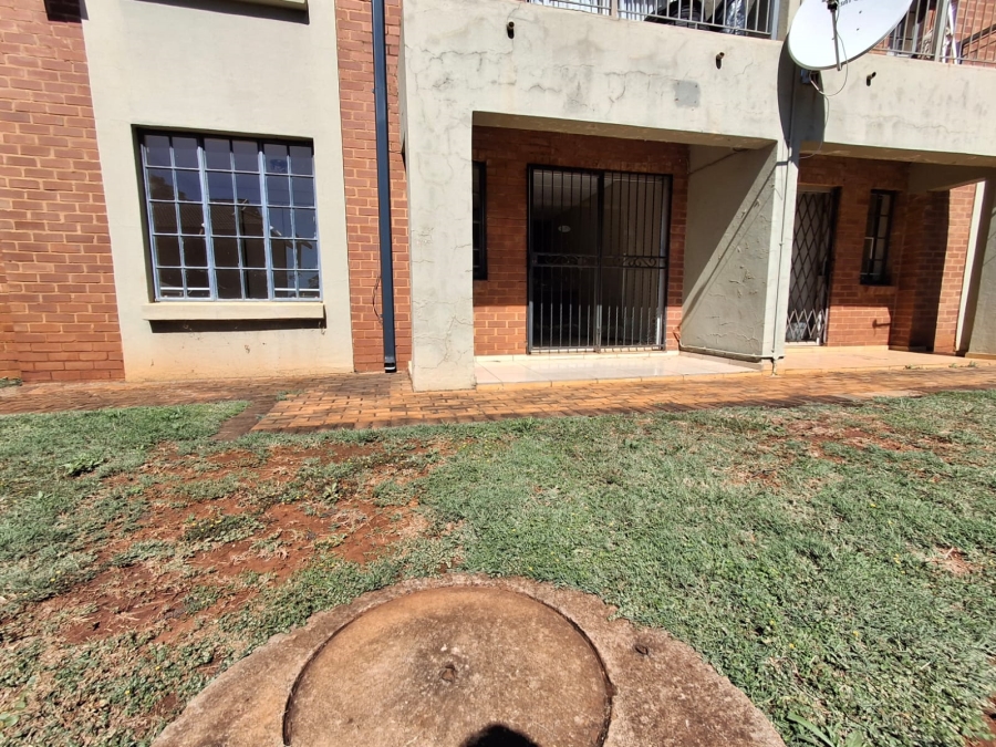 2 Bedroom Property for Sale in Theresa Park Gauteng