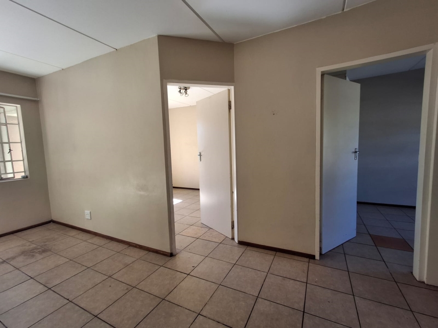 2 Bedroom Property for Sale in Theresa Park Gauteng