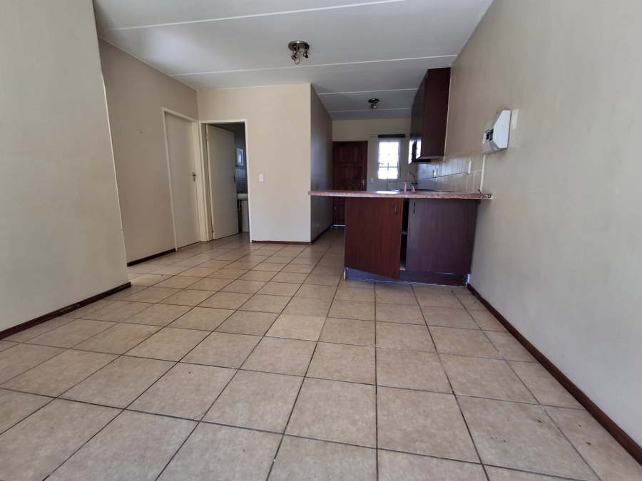 2 Bedroom Property for Sale in Theresa Park Gauteng