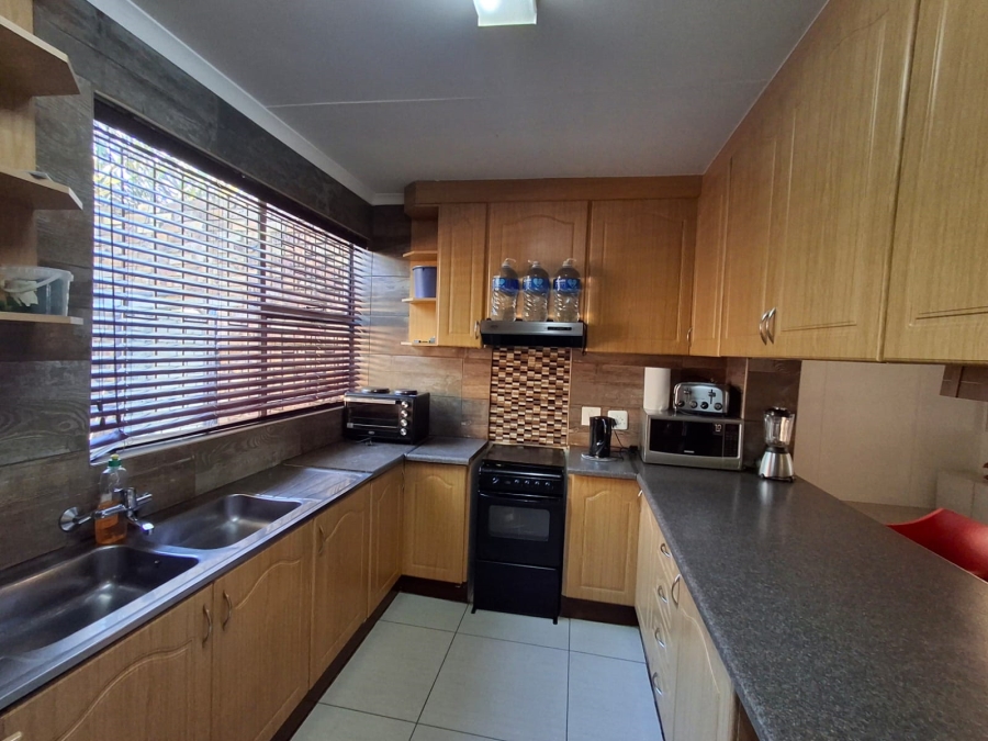 4 Bedroom Property for Sale in Theresa Park Gauteng