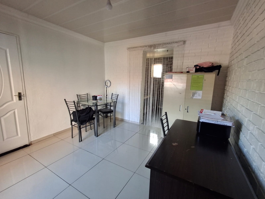 4 Bedroom Property for Sale in Theresa Park Gauteng