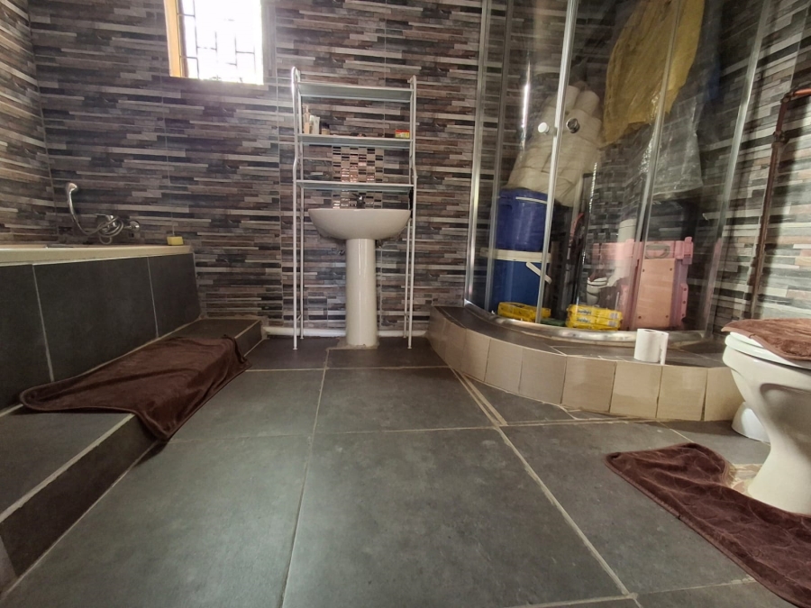 4 Bedroom Property for Sale in Theresa Park Gauteng