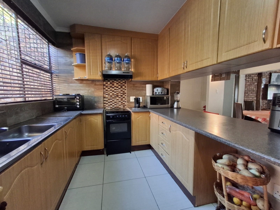 4 Bedroom Property for Sale in Theresa Park Gauteng
