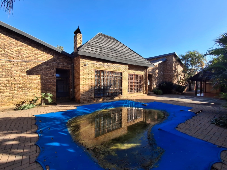 4 Bedroom Property for Sale in Theresa Park Gauteng