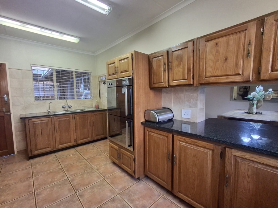 4 Bedroom Property for Sale in Theresa Park Gauteng