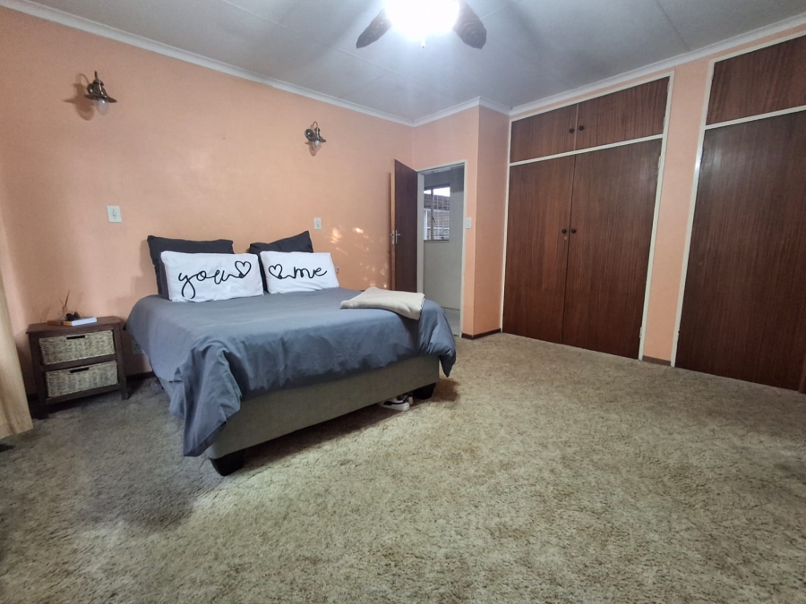 4 Bedroom Property for Sale in Theresa Park Gauteng
