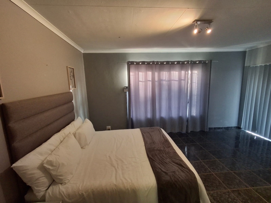 4 Bedroom Property for Sale in Theresa Park Gauteng