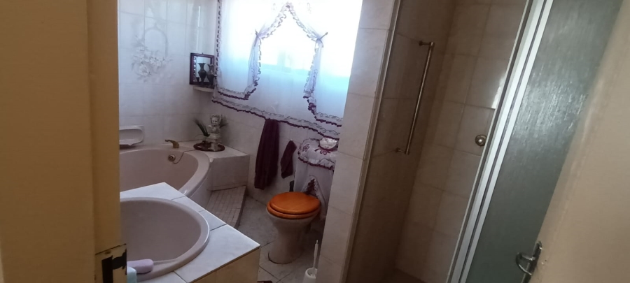 3 Bedroom Property for Sale in Suiderberg Gauteng