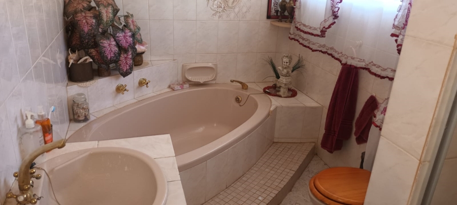 3 Bedroom Property for Sale in Suiderberg Gauteng