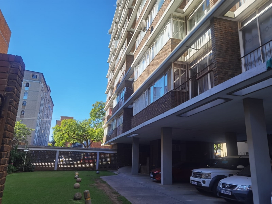 1 Bedroom Property for Sale in Sunnyside Gauteng