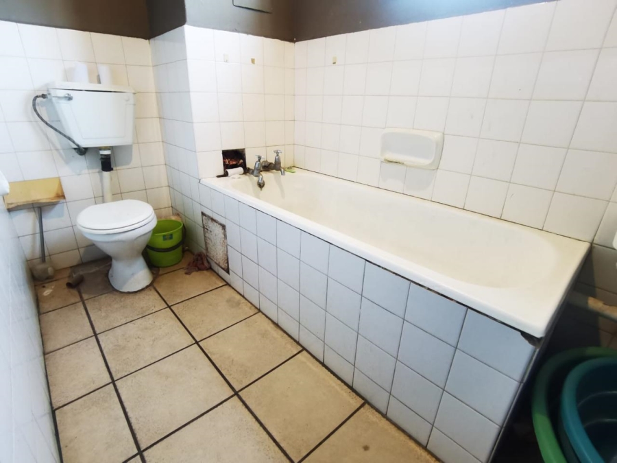 1 Bedroom Property for Sale in Sunnyside Gauteng