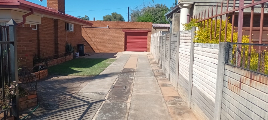 3 Bedroom Property for Sale in West Park Gauteng