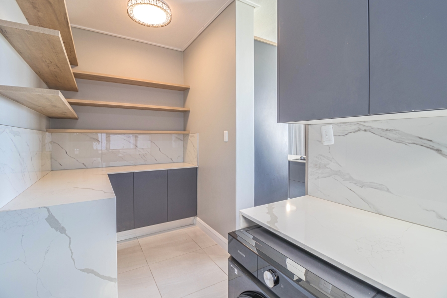 To Let 4 Bedroom Property for Rent in Midstream Heights Gauteng