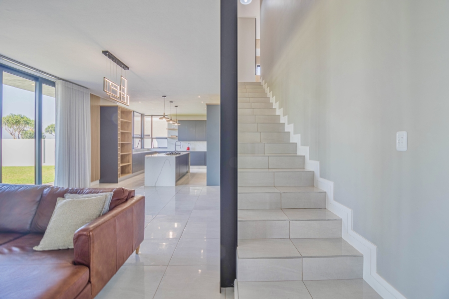 To Let 4 Bedroom Property for Rent in Midstream Heights Gauteng