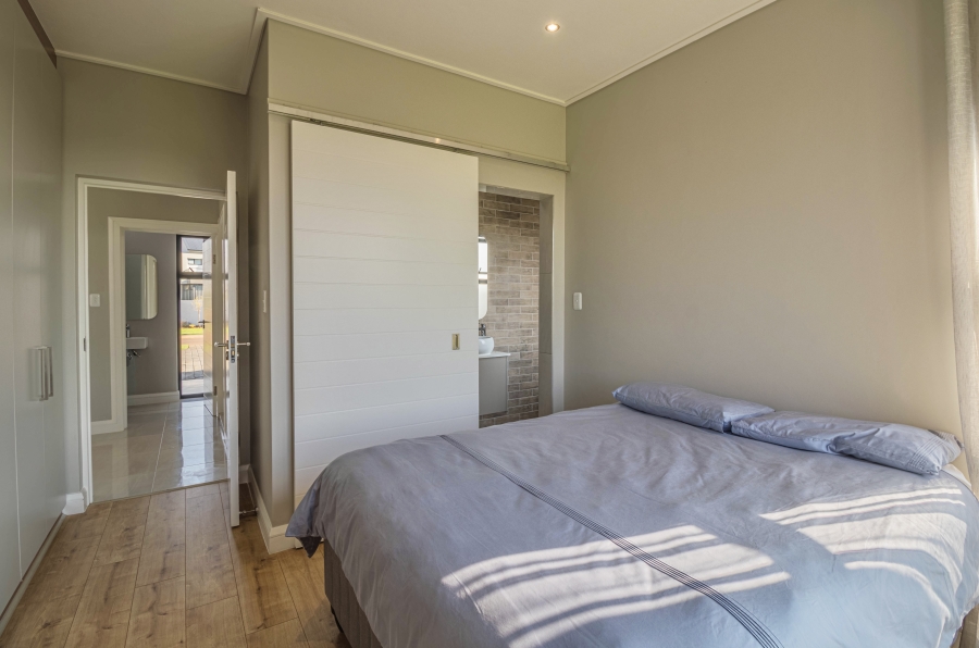 To Let 4 Bedroom Property for Rent in Midstream Heights Gauteng