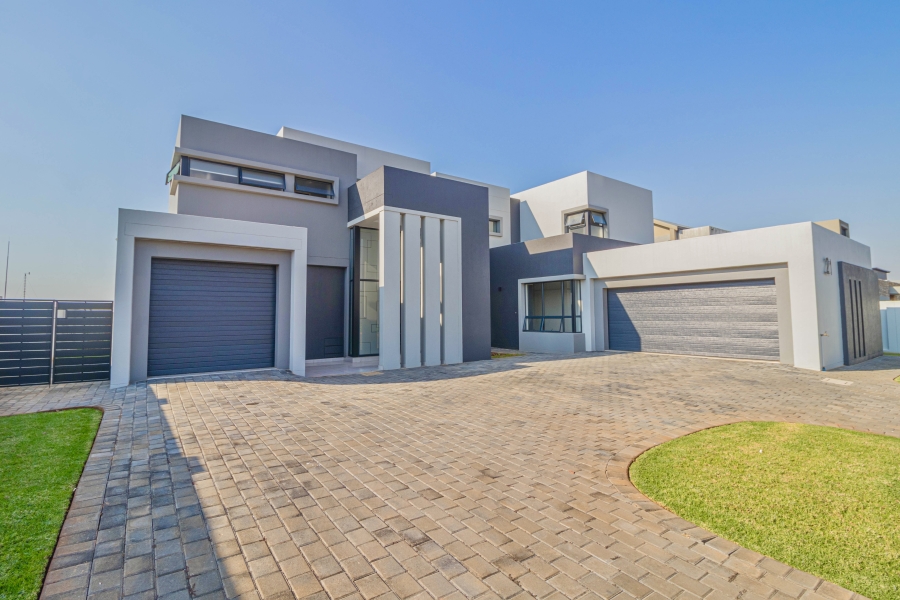To Let 4 Bedroom Property for Rent in Midstream Heights Gauteng