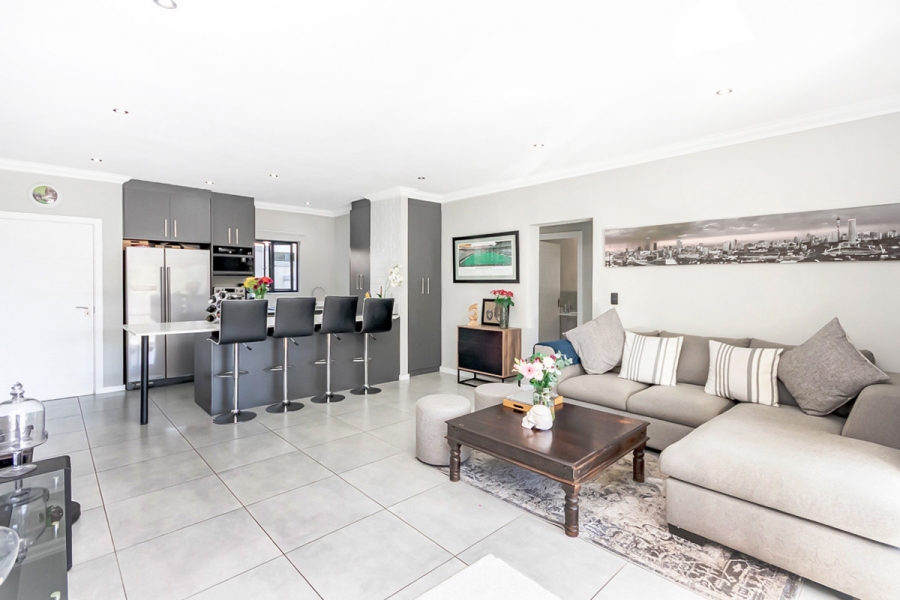 2 Bedroom Property for Sale in Morningside Manor Gauteng