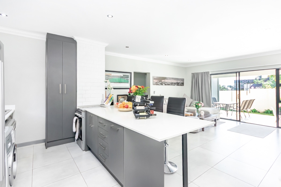 2 Bedroom Property for Sale in Morningside Manor Gauteng