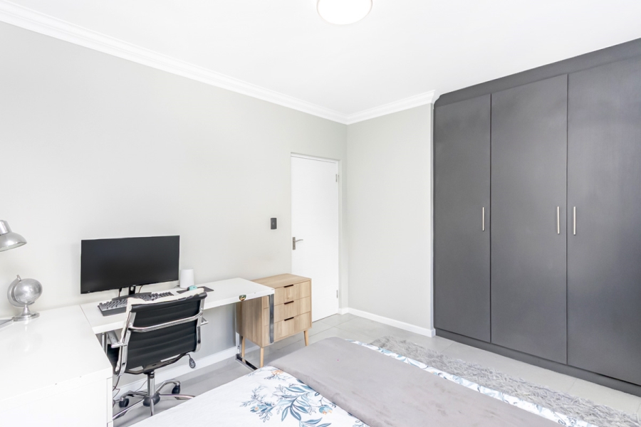 2 Bedroom Property for Sale in Morningside Manor Gauteng