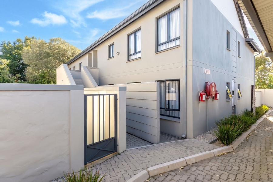 2 Bedroom Property for Sale in Morningside Manor Gauteng