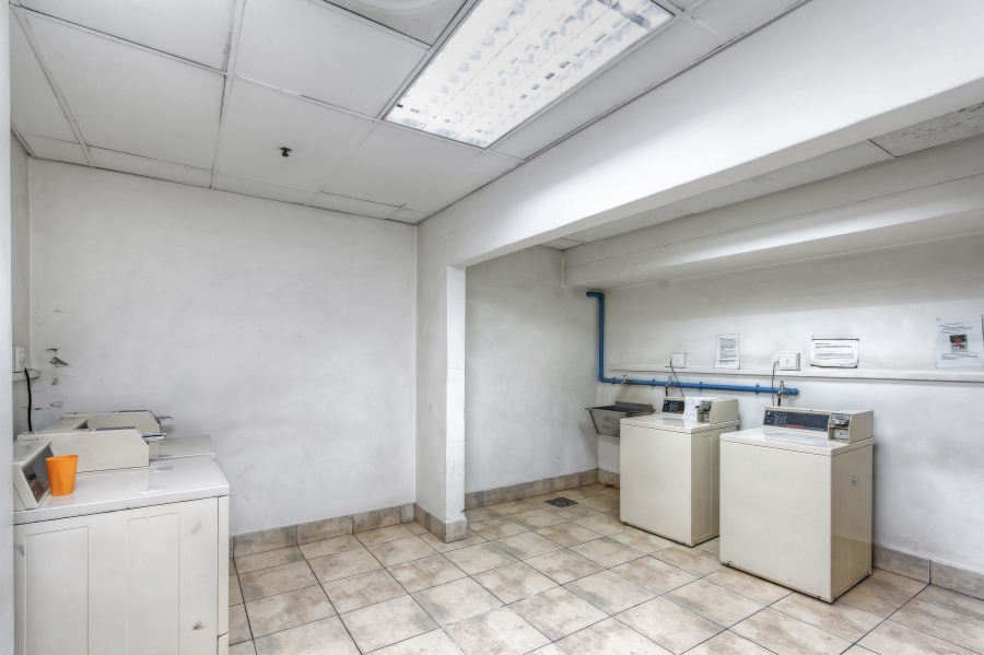 2 Bedroom Property for Sale in Ferreirasdorp Gauteng