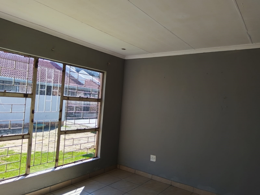 Commercial Property for Sale in Bedworth Park Gauteng