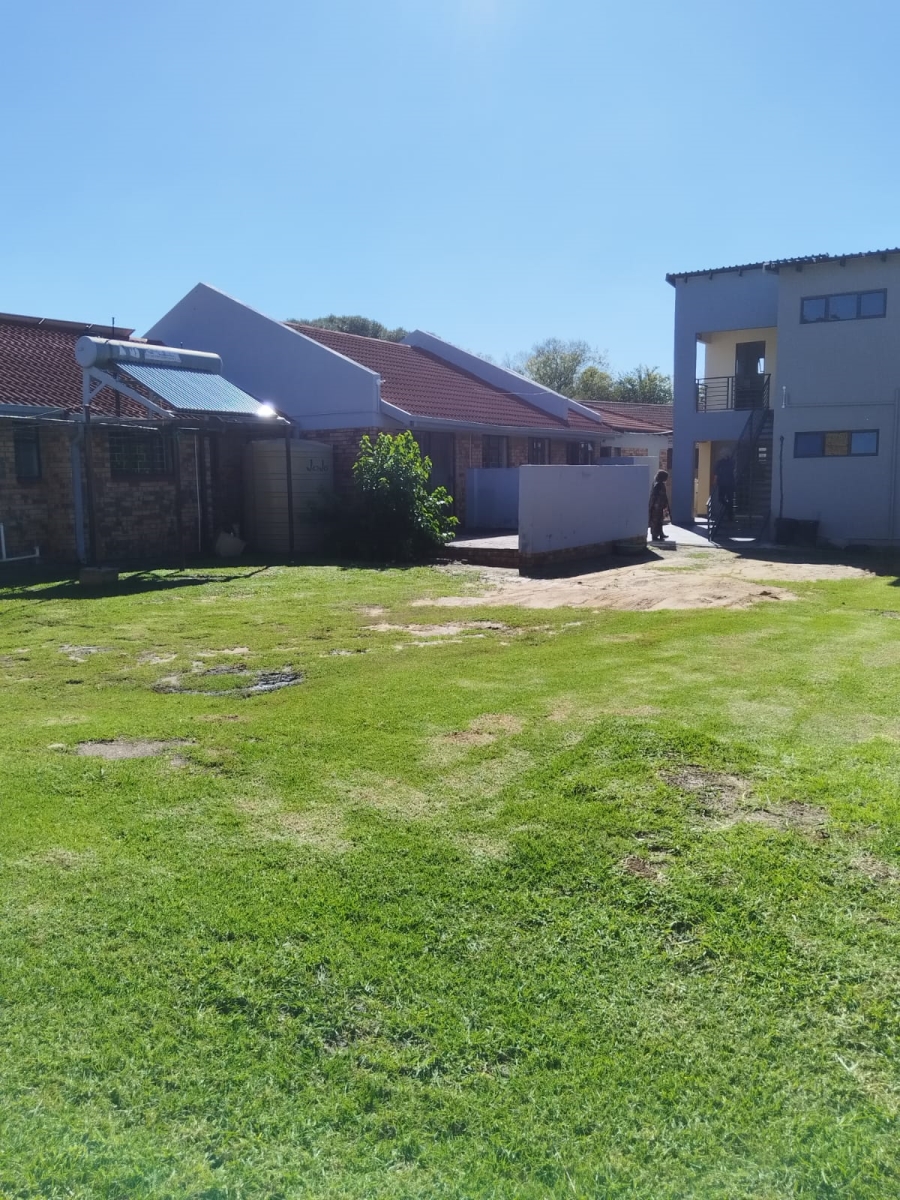 Commercial Property for Sale in Bedworth Park Gauteng