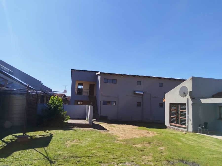 Commercial Property for Sale in Bedworth Park Gauteng