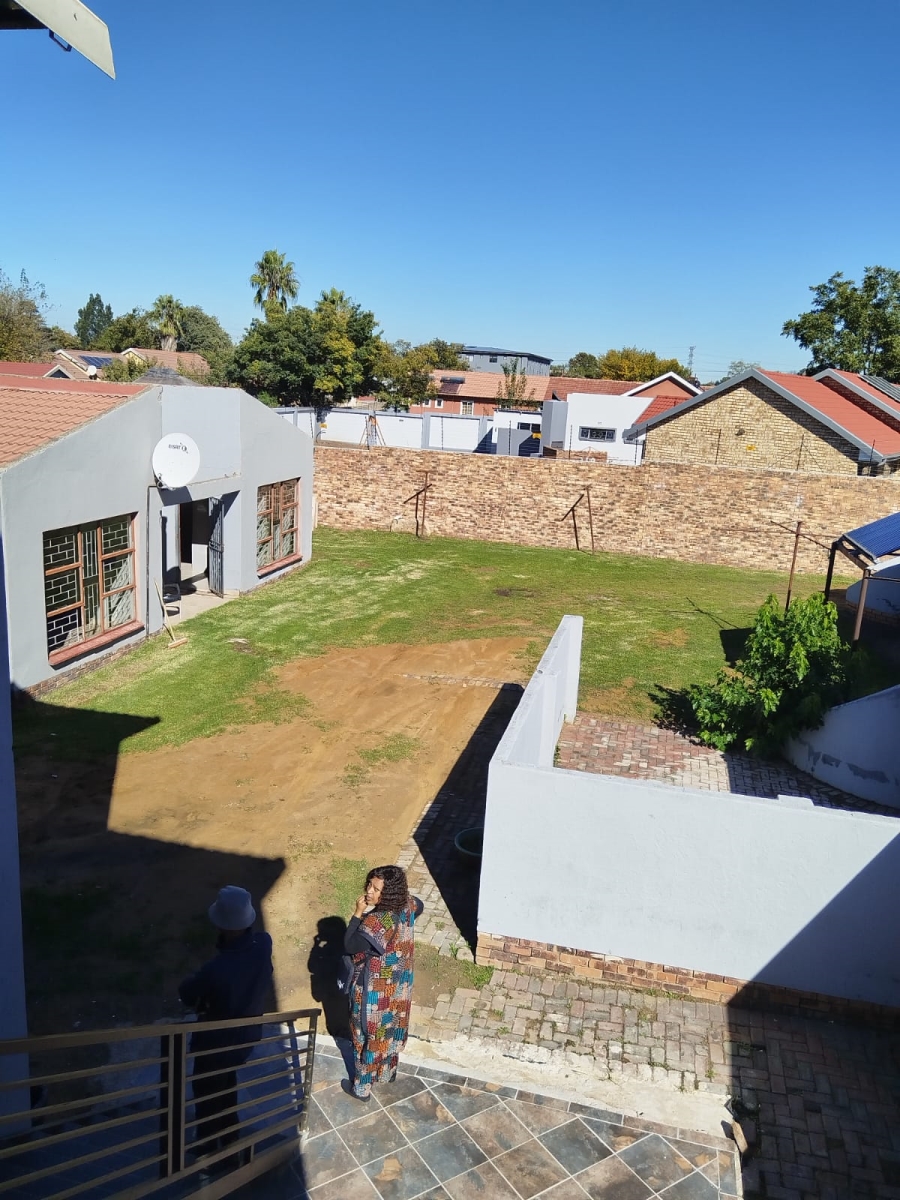 Commercial Property for Sale in Bedworth Park Gauteng