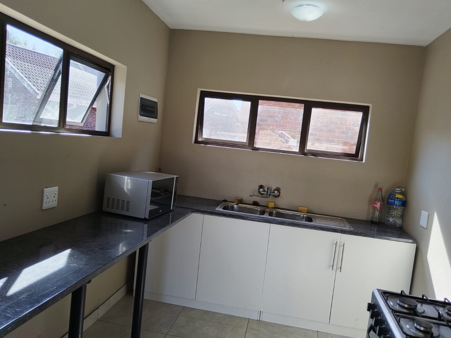 Commercial Property for Sale in Bedworth Park Gauteng