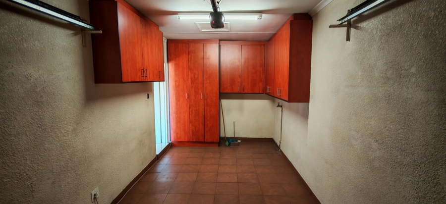 3 Bedroom Property for Sale in New Market Gauteng
