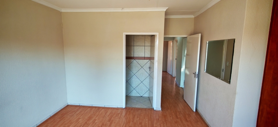 3 Bedroom Property for Sale in New Market Gauteng