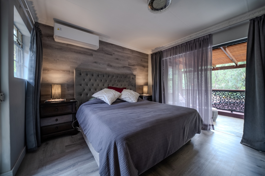 4 Bedroom Property for Sale in Faerie Glen Gauteng