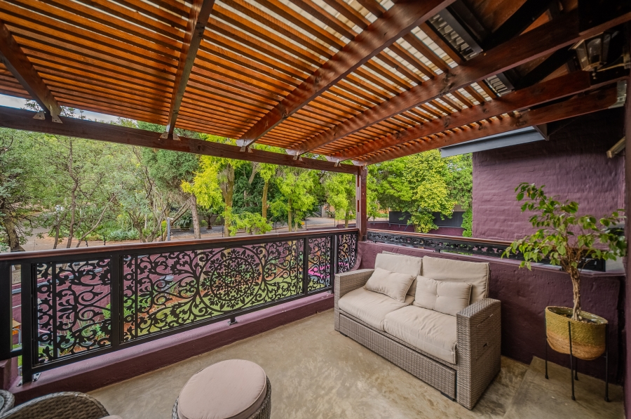 4 Bedroom Property for Sale in Faerie Glen Gauteng