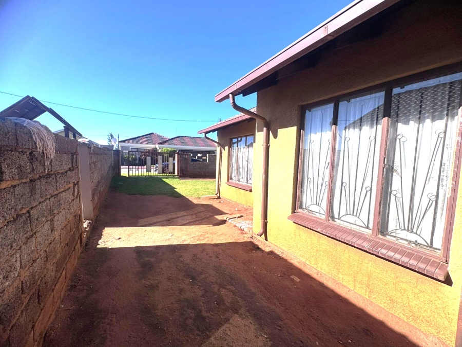 3 Bedroom Property for Sale in Vosloorus Ext 6 Gauteng
