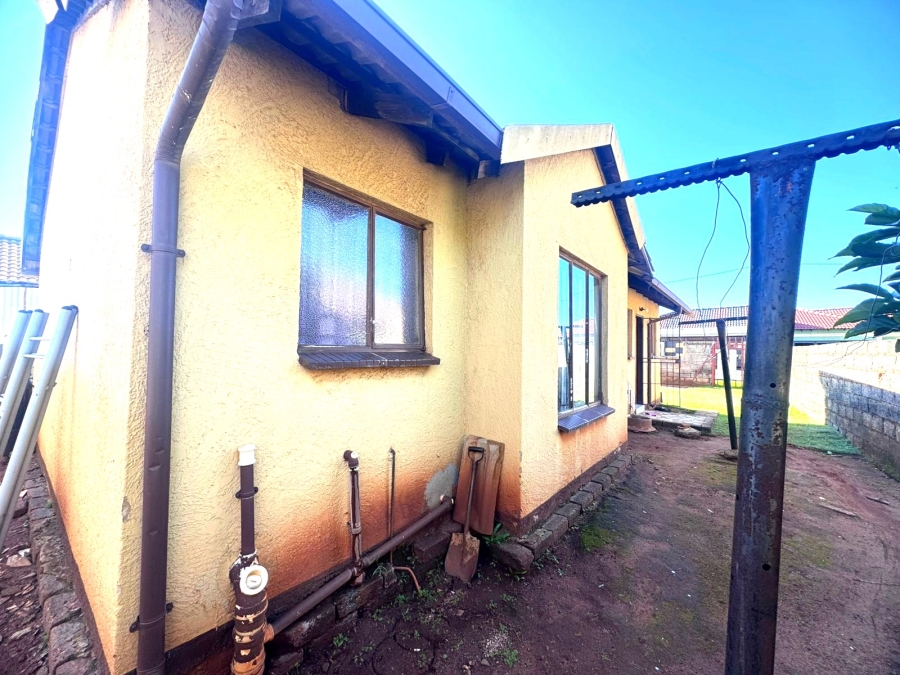 3 Bedroom Property for Sale in Vosloorus Ext 6 Gauteng