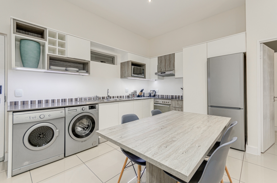 To Let 2 Bedroom Property for Rent in Rosebank Gauteng