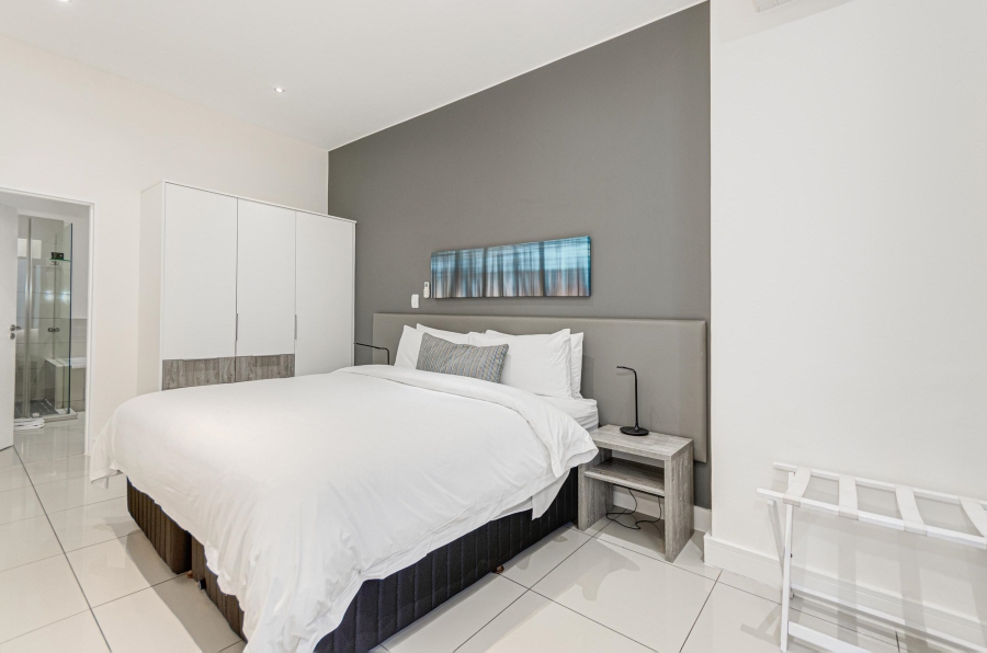 To Let 2 Bedroom Property for Rent in Rosebank Gauteng