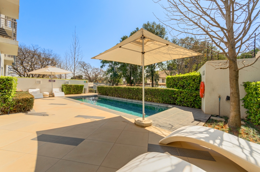 To Let 2 Bedroom Property for Rent in Rosebank Gauteng
